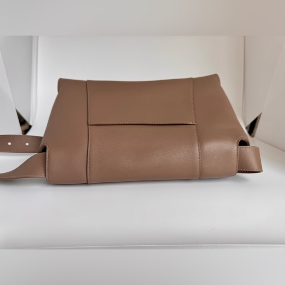 Balenciaga Soft Hourglass Bag - Picture 7 of 15